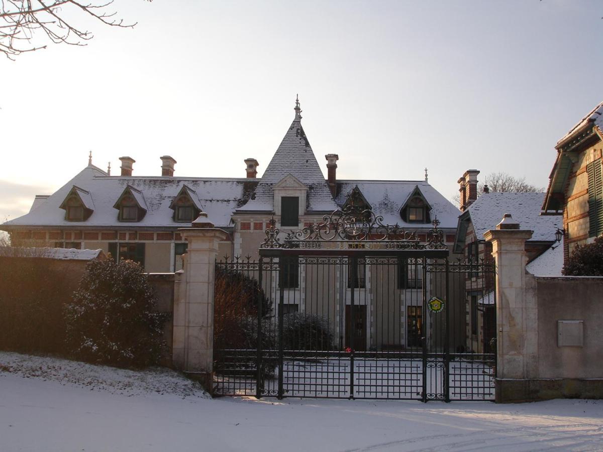 Chateau Le Barreau - Chambres D'Hotes Chemilly-sur-Yonne Buitenkant foto