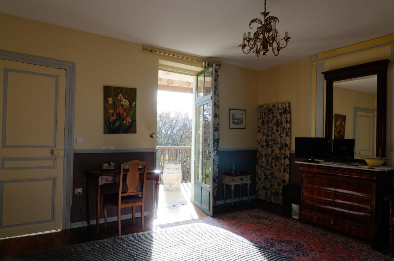 Chateau Le Barreau - Chambres D'Hotes Chemilly-sur-Yonne Kamer foto