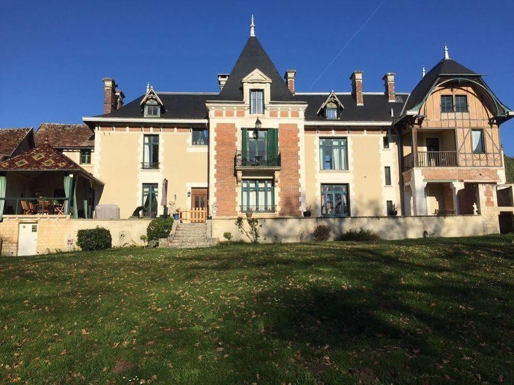 Chateau Le Barreau - Chambres D'Hotes Chemilly-sur-Yonne Buitenkant foto